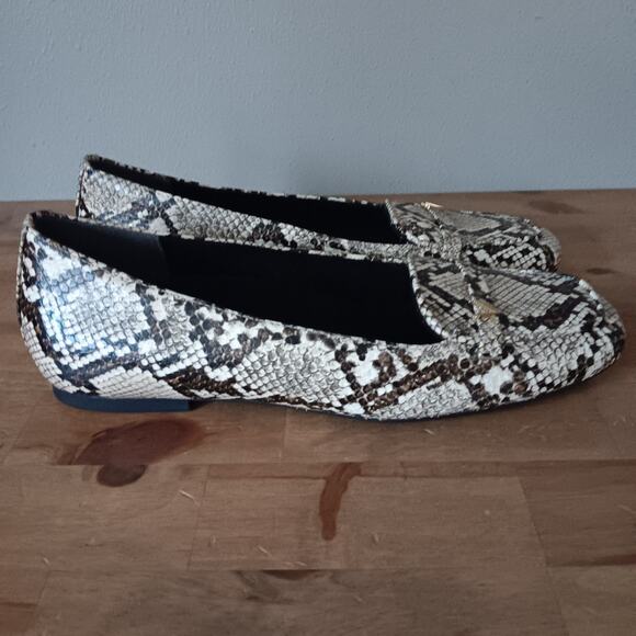 Vionic Hayes Snakeskin Leather Loafer Flats Women's 8.5 Narrow (N) - Picture 3 of 10